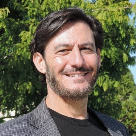 Derek Proudian, Co-Founder, Chairman & CEO, at Microcures